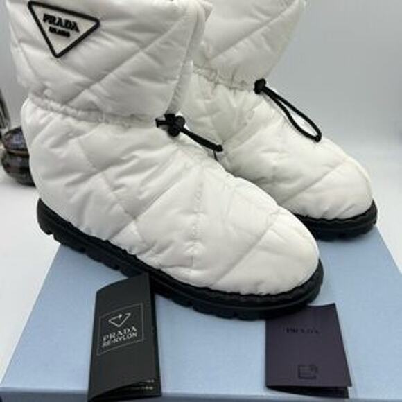 Women's Prada re-nylon quilted snow boots size 39 made in Italy - Picture 9 of 11
